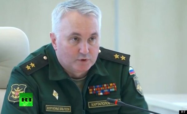 Tại cuộc họp báo ngày 22/7, trung tướng Nga Igor Makushev tố cáo SU-25 của Ukraine đã bay cách chiếc MH17 3km ngay trước khi máy bay Malaysia bị rơi. (Ảnh: RT)