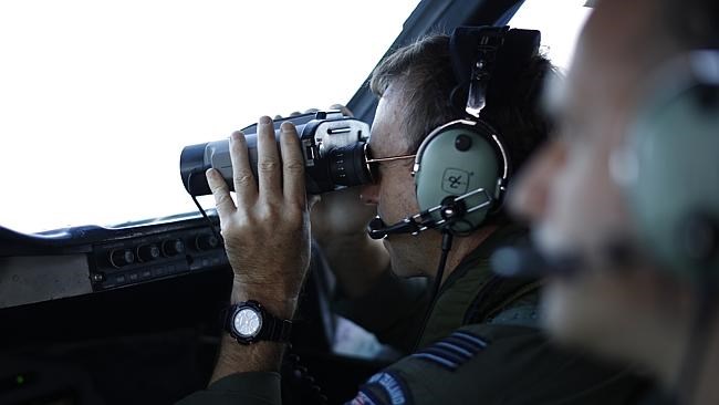 Hoat động tìm kiếm MH370 taii Ấn Độ Dương.
