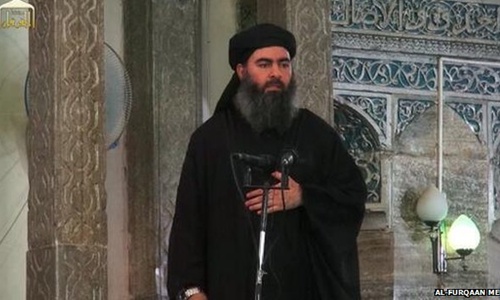 Abu Bakr al-Baghdadi xuất hiện lần đầu tiên ở Mosul hồi tháng 7. Ảnh: ALF