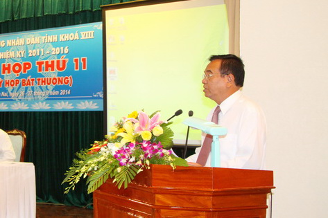 Đồng chí Trần Đình Thành, Bí thư Tỉnh ủy phát biểu chỉ đạo tại kỳ họp