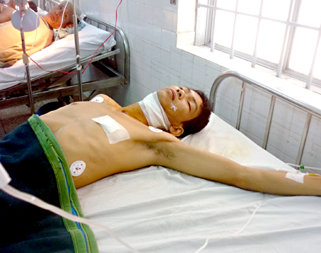 La Văn Linh tại bệnh viện sau khi sát hại vợ và tự tử bất thành.