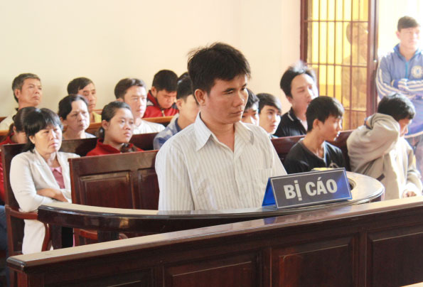 Bị cáo Nguyễn Tấn Hoàng trước tòa