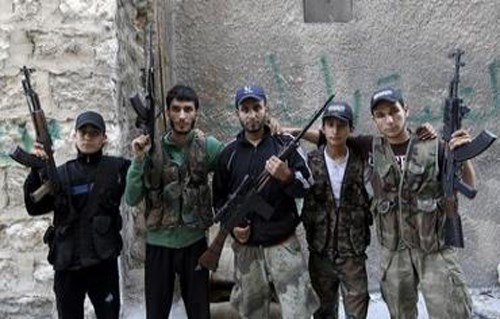 Chiến binh nước ngoài tham chiến ở Aleppo, Syria.( Ảnh: Reuters)
