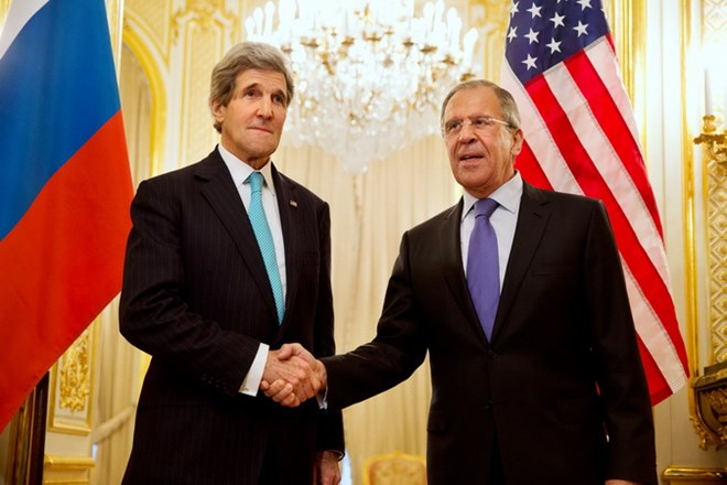 Hai ngoại trưởng Nga và Mỹ (Ảnh: nbcnews.com)
