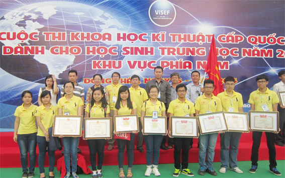  Đoàn học sinh Đồng Nai tham dự cuộc thi KHKT cấp quốc gia