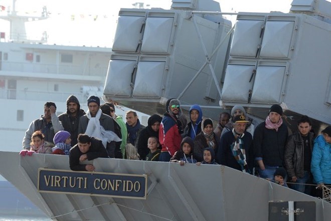 Những người nhập cư trái phép vào châu Âu. (Nguồn: AFP)