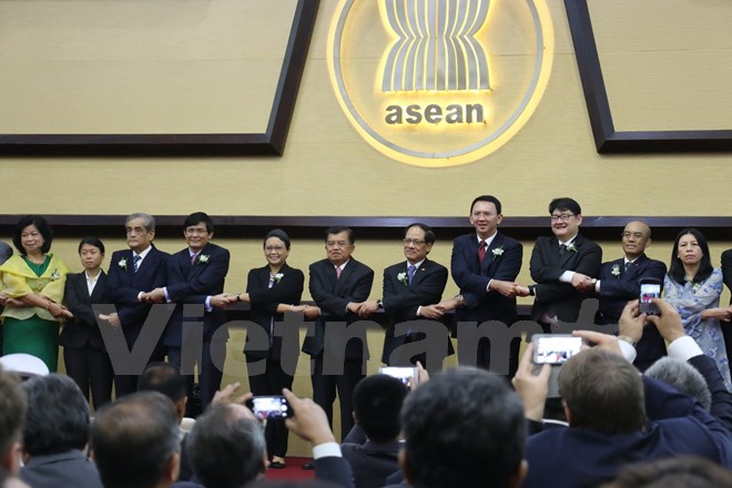 Tổng Thư ký ASEAN Lê Lương Minh và các đại biểu tại lễ kỷ niệm. (Ảnh: Vietnam+)