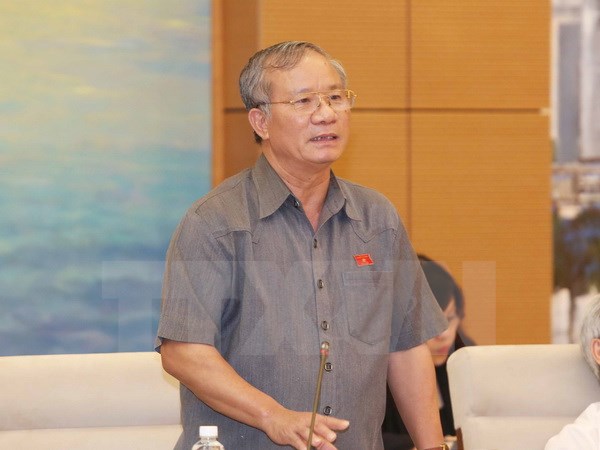 Chủ nhiệm Ủy ban Quốc phòng An ninh của Quốc hội Nguyễn Kim Khoa phát biểu ý kiến. (Ảnh: TTXVN)