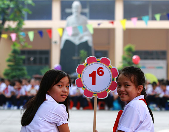 Học sinh Trường tiểu học Trịnh Hoài Đức ngày khai giảng