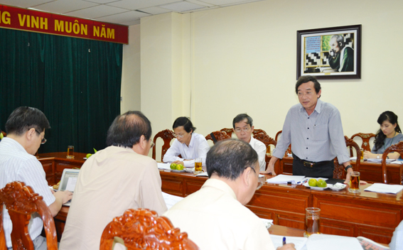 PCT UBND tỉnh Nguyễn Thành Trí, phát biểu tại buổi làm việc.