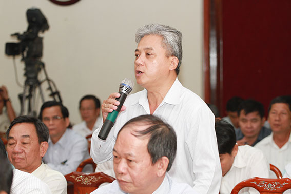 Chủ tịch UBND TP.Biên Hòa Phạm Anh Dũng trả lời tại phiên chất vấn