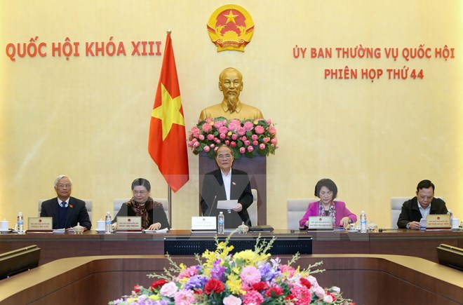 Chủ tịch Quốc hội Nguyễn Sinh Hùng phát biểu khai mạc Phiên họp thứ 44 của Ủy ban Thường vụ Quốc hội. (Ảnh: Nhan Sáng/TTXVN)