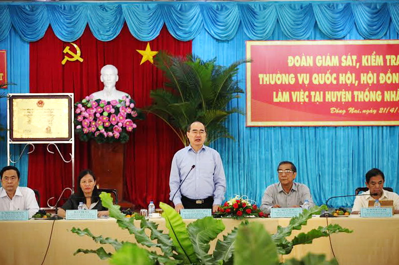 Ông Nguyễn Thiện Nhân, Ủy viên Bộ Chính trị, Chủ tịch Ủy ban Trung ương Mặt trận tổ quốc Việt Nam phát biểu tại buổi giám sát. 