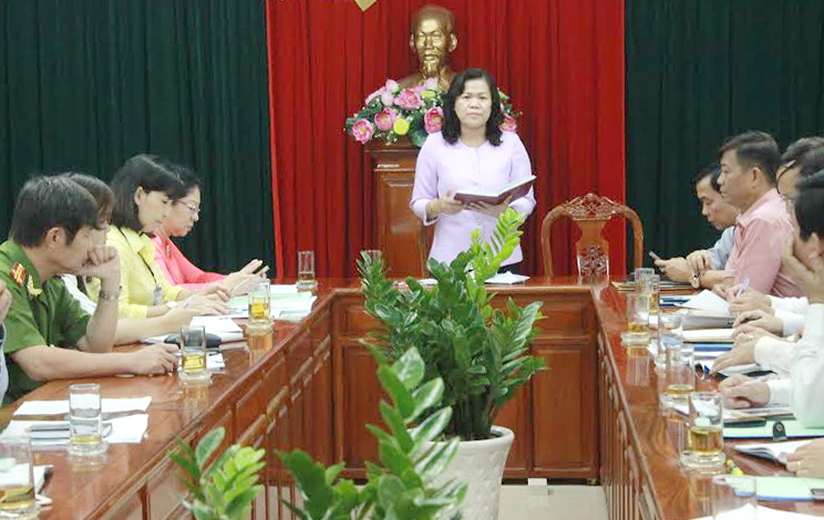 Phó chủ tịch UBND tỉnh Nguyễn Hòa Hiệp chỉ đạo tại cuộc họp