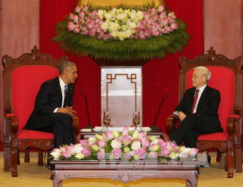 Tổng Bí thư Nguyễn Phú Trọng tiếp Tổng thống Hợp chúng quốc Hoa Kỳ Barack Hussein Obama thăm chính thức Việt Nam. Ảnh: Trí Dũng/TTXVN