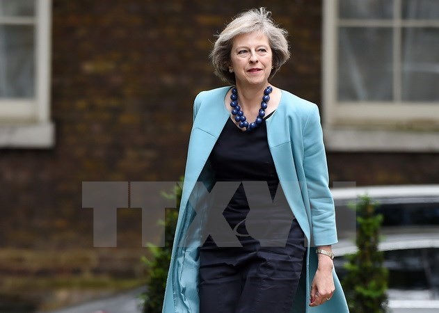 Bộ trưởng Nội vụ Anh Theresa May trước cuộc họp Nội các ở thủ đô London ngày 27/6. (Nguồn: EPA/TTXVN)