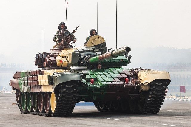 Xe tăng T-72 của Ấn Độ (Nguồn: Sputnik)