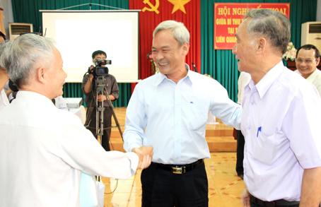 Bí thư Tỉnh ủy Nguyễn Phú Cường đối thoại với người dân TX.Long Khánh.