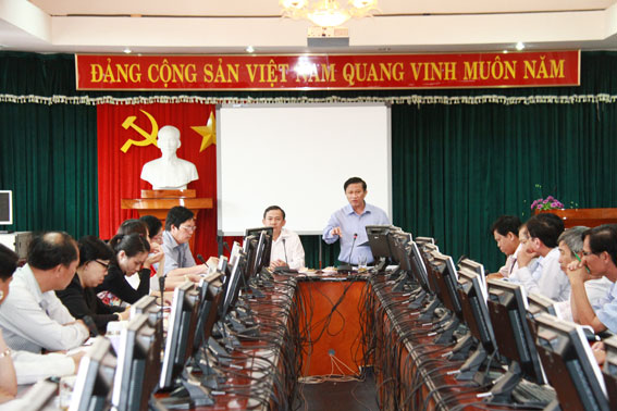 Trưởng ban Tuyên giáo Tỉnh ủy Đặng Mạnh Trung phát biểu tại hội nghị.