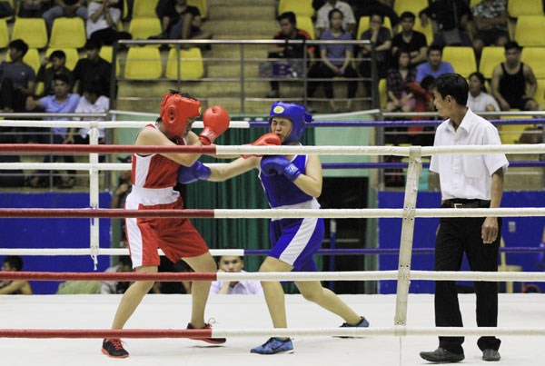 Các võ sĩ thi đấu nội dung boxing.