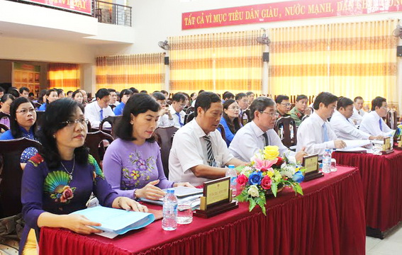 Các đại biểu tham dự kỳ họp HĐND huyện Long Thành