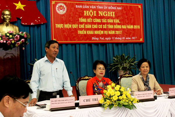 Trưởng Ban Dân vận Tỉnh ủy Hồ Thanh Sơn phát biểu tại hội nghị.