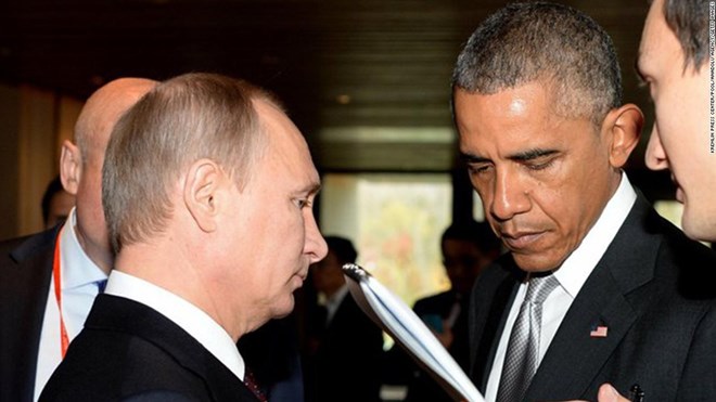 Tổng thống Mỹ Barack Obama (phải) và Tổng thống Nga Vladimir Putin. (Nguồn: CNN))