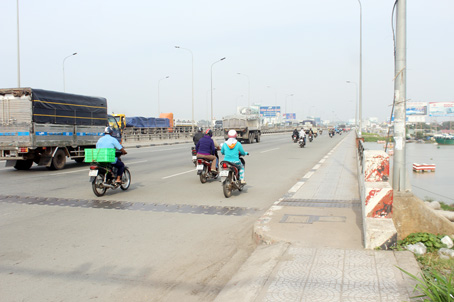 Cầu Đồng Nai mới giúp giảm thiểu tình trạng ùn tắc, các phương tiện lưu thông thông thoáng ở cửa ngõ phía Đông của TP.Hồ Chí Minh.