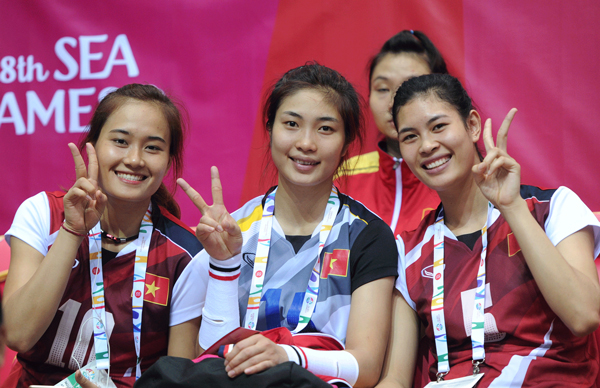 Các tuyển thủ bóng chuyền nữ Việt Nam.