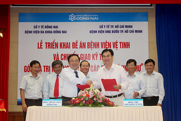 Đại diện Bệnh viện đa khoa Đồng Nai và Bệnh viện ung bướu TP. Hồ Chí Minh ký kết triển khai đề án bệnh viện vệ tinh ung bướu tại Đồng Nai