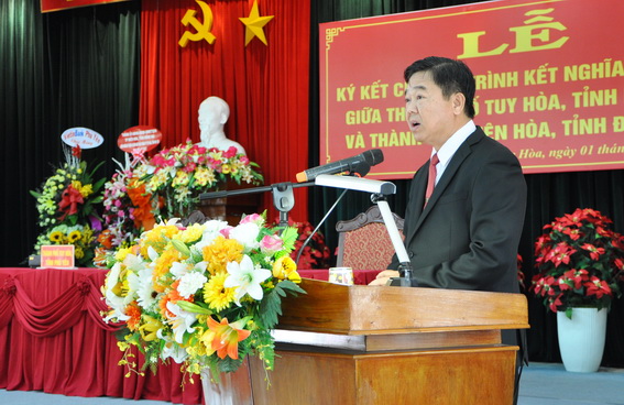 Đồng chí Thi Văn Dũng, Phó Bí thư Thành ủy Biên Hòa phát biểu tại lễ ký kết