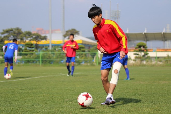 Phan Thanh Hậu có thể trở lại đội hình U20 Việt Nam sau chấn thương của Văn Tới. (Ảnh: VFF)