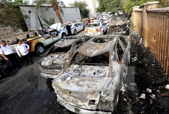 Hiện trường một vụ nổ bom ở Baghdad ngày 29/4. (Nguồn: EPA/TTXVN)