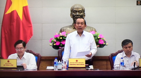 Phó thủ tướng thường trực Chính phủ Trương Hoà Bình phát biểu tại hội nghị