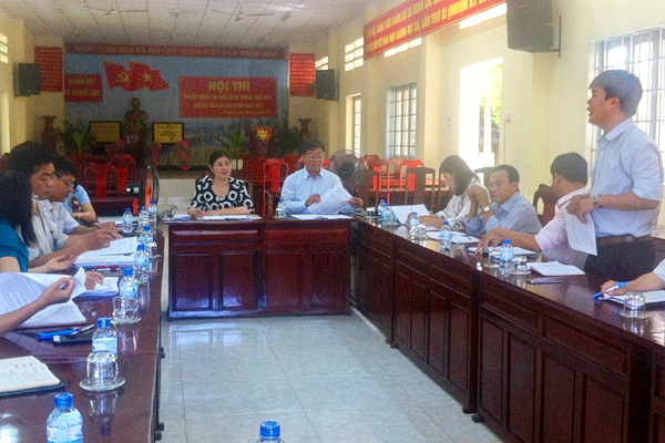 Đoàn công tác của Ban dân vận tỉnh ủy làm việc với Đảng ủy xã Hưng Lộc