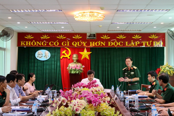 Thiếu tướng Nguyễn Văn Hòa, Chủ nhiệm đề tài giải trình phản biện.