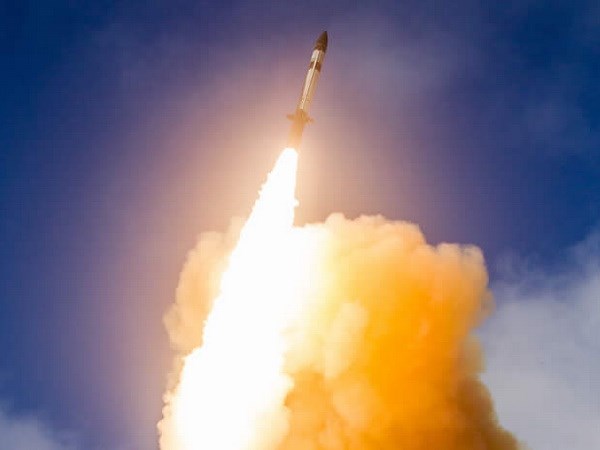 Tên lửa Standard Missile-3 Block IIA. (Nguồn: raytheon.com)