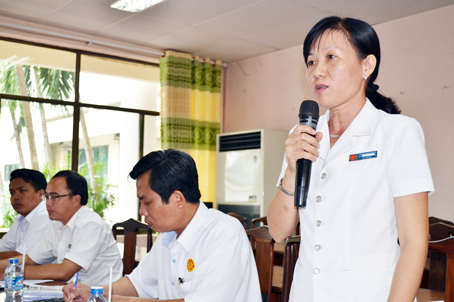 Chủ nhiệm Ủy ban Kiểm tra Huyện ủy Nhơn Trạch Dương Thị Mỹ Châu phát biểu ý kiến tại hội nghị sơ kết công tác kiểm tra của Đảng, của tỉnh 6 tháng năm 2017.