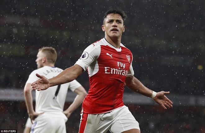  Alexis Sanchez trong màu áo Arsenal. (Nguồn: Reuters)