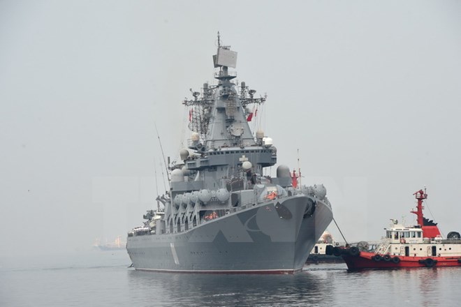 Tàu tuần dương tên lửa Varyag của Nga. Ảnh minh họa. (Nguồn: AFP/TTXVN)