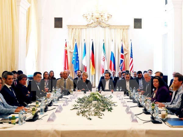 Đại diện của 6 cường quốc hạt nhân và Iran tại cuộc họp thường kỳ ở Viên (Áo) ngày 21/7. (Nguồn: THX/TTXVN)