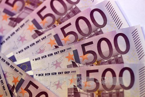 Đồng tiền mệnh giá 500 euro. Ảnh: AFP/TTXVN