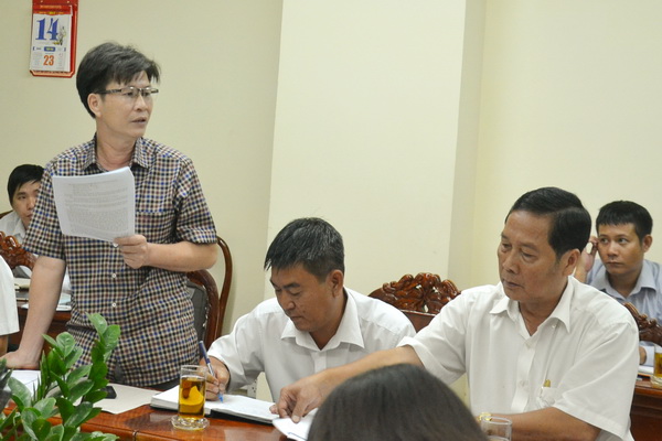 Lãnh đạo huyện Thống Nhất báo cáo công tác giải phóng mặt bằng tại buổi làm việc 