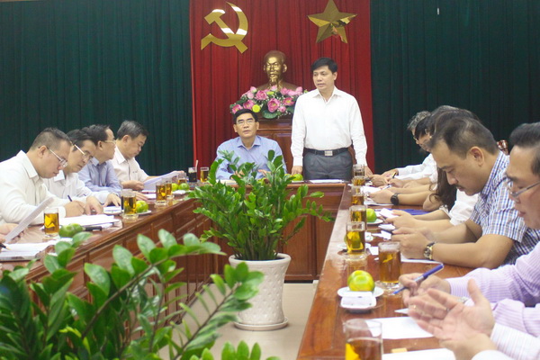 Thứ trưởng Nguyễn Ngọc Đông đang chỉ đạo tại buổi làm việc (TT – K.Giới)