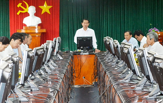 Đồng chí Thái Bảo, Trưởng ban Tuyên giáo Tỉnh ủy lưu ý những vấn đề cần tuyên truyền trong tháng 9
