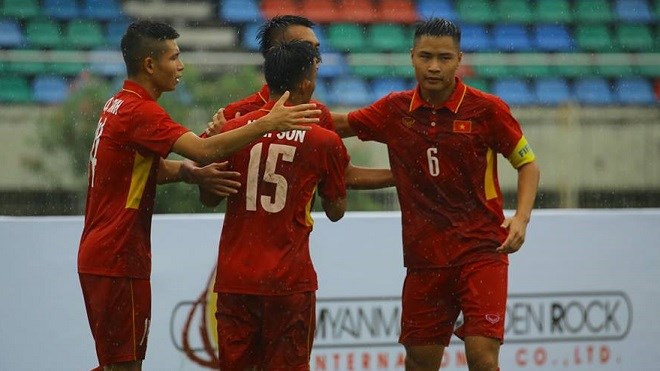 Các cầu thủ U18 Việt Nam ăn mừng chiến thắng. (Nguồn: MFF)
