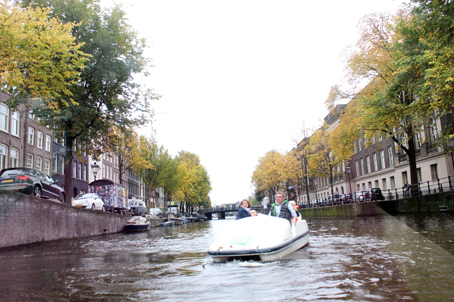 Amsterdam là điểm đến của du khách khắp nơi trên thế giới.