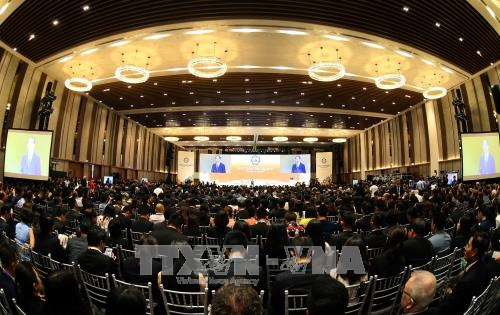 Phiên khai mạc Hội nghị Thượng đỉnh Doanh nghiệp APEC 2017, chiều 8/11. Ảnh: TTXVN