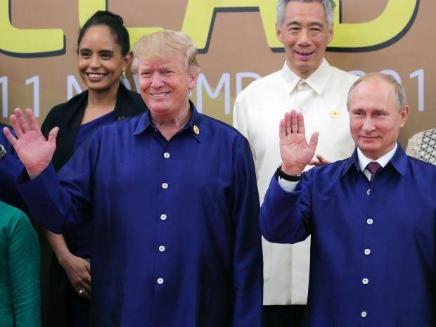 Tổng thống Nga Vladimir Putin (phải) và người đồng cấp Mỹ Donald Trump. (Nguồn: EPA)