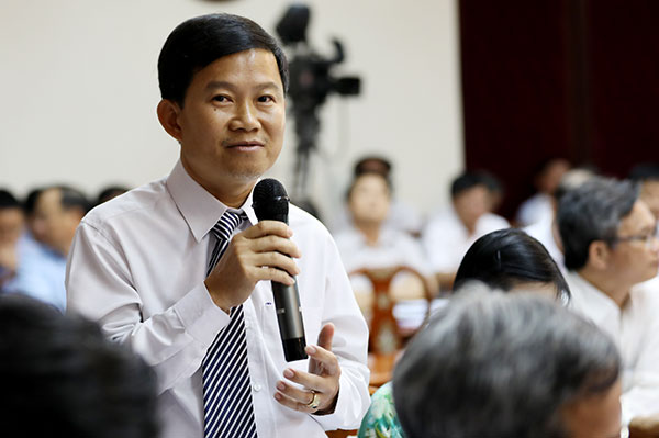 Đại biểu Lâm Thanh Đức, tổ ĐB HĐND tỉnh huyện Xuân Lộc có ý kiến tại phiên thảo luận